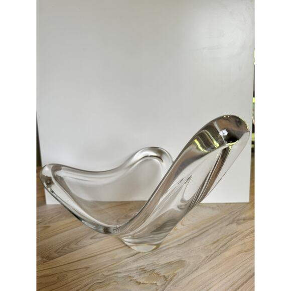 VINTAGE Large Glass Serving Fruit Bowl Triangle Shape MCM Mid Century Modern VTG - Picture 4 of 7